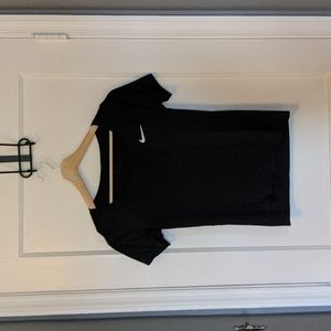 EUC Nike Dri-Fit T-Shirt